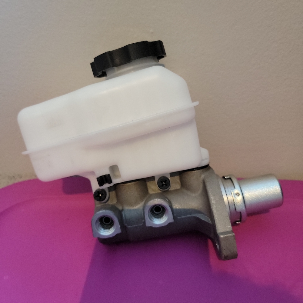 2009-2016 Chevy Impala Brake Master Cylinder Premium Centric 130.62173
